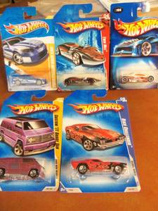Lot of 5 Hot Wheels Collectors Val...