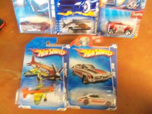 Lot of 5 Hot Wheels Collectors Val...