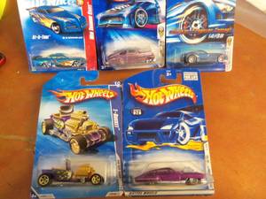 Lot of 5 Hot Wheels Collectors Val...