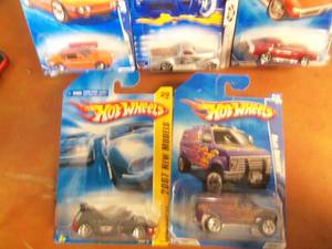 Lot of 5 Hot Wheels Collectors Val...