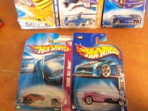 Lot of 5 Hot Wheels Collectors Val...