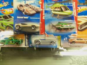 Lot of 5 Hot Wheels Collectors Val...