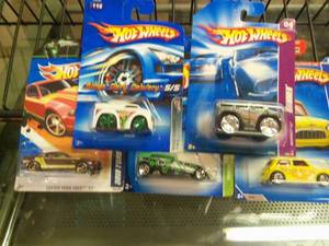 Lot of 5 Hot Wheels Collectors Val...