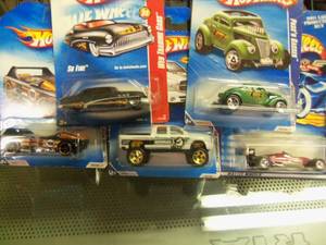 Lot of 5 Hot Wheels Collectors Val...
