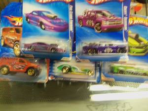 Lot of 5 Hot Wheels Collectors Val...