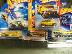 Lot of 5 Hot Wheels Collectors Val...