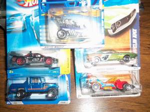 Lot of 5 Hot Wheels Cars Collector...