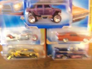 Lot of 5 Hot Wheels Cars Collector...