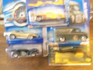 Lot of 5 Hot Wheels Cars Collector...