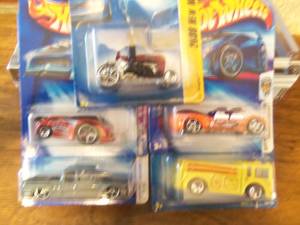 Lot of 5 Hot Wheels Cars Collector...