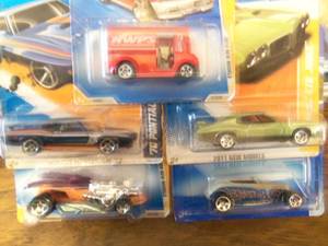 Lot of 5 Hot Wheels Cars Collector...