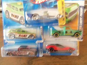 Lot of 5 Hot Wheels Cars Collector...