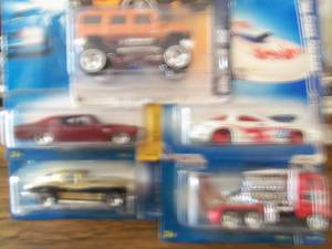 Lot of 5 Hot Wheels Cars Collector...