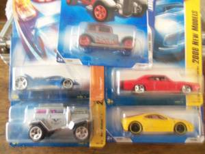 Lot of 5 Hot Wheels Cars Collector...