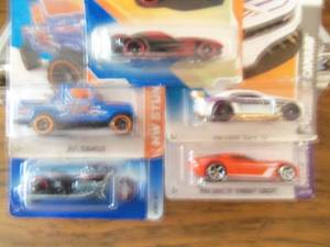 Lot of 5 Hot Wheels Cars Collector...