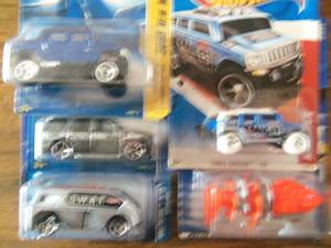 Lot of 5 Hot Wheels Cars Collector...