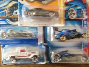 Lot of 5 Hot Wheels Cars Collector...
