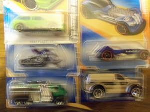 Lot of 5 Hot Wheels Cars Collector...