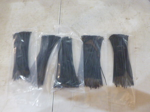 5 Packs of Cable Ties