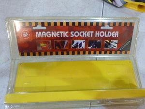 PTC Magnetic Socket Holder