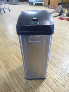 Touchless Waste Basket