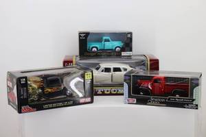(4) Diecast Classics