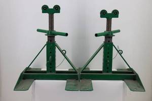 (2) Adjustable Roller Stands