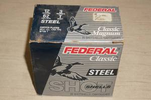lot 85 image: 25 Federal Classic 12 Gauge 3 T Shot Steel Shotshells