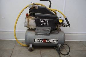 Air compressor