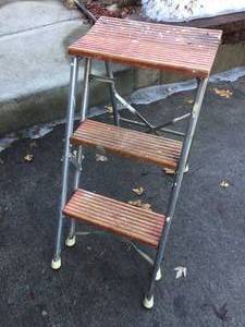24 Inch Folding Step Ladder