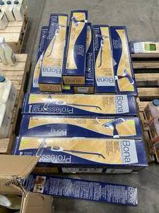 19 Bona Pro Spray Mop Kit