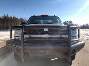2004 Chevrolet Silverado 2500HD LS - 4WD - 5-Speed Manual - 2 Owner