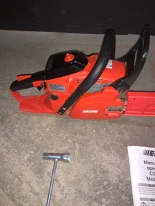 ECHO 18 IN. 40.2 CC GAS 2-STROKE CYCLE CHAINSAW. SEE PICTURES