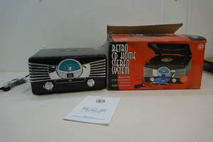lot 7 image: Home stereo system