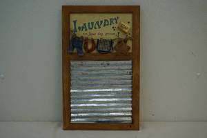 lot 27 image: Wash board dcor