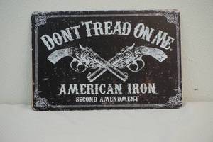 lot 40 image: Tread sign