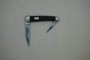 lot 61 image: Pocket knife