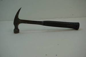 lot 62 image: Framing hammer