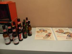 lot 38 image: VINTAGE BUDWEISER BEER ADVERTISEMENTS READY TO FRAME AND BOTTLE COLLECTION - SOME VALUABLE - SEE PICTURES