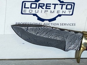 Damascus Steel Knife With Fitted Leather Sheathe