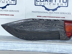 Damascus Steel Knife With Fitted Leather Sheathe