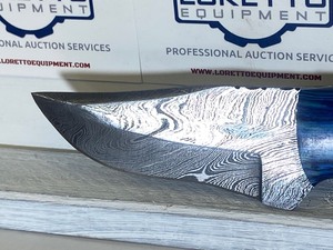 Damascus Steel Knife With Fitted Leather Sheathe