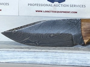 Damascus Steel Knife With Fitted Leather Sheathe