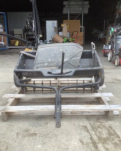 lot 67 image: Fertilizer Cart