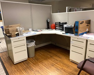 lot 125 image: Allsteel Office DeskCubicle