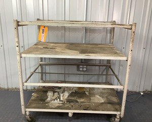 lot 88 image: Small Engine Repair Bench