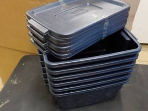 Case of 6 - 3 gallon Rubbermaid Rou...
