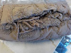Brown Chenille with Fringe Twin Siz...