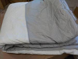 Twin Size Bedspread...
