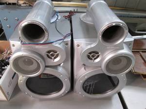 Set of 2 JVC Band Pass, Bass Reinfo...